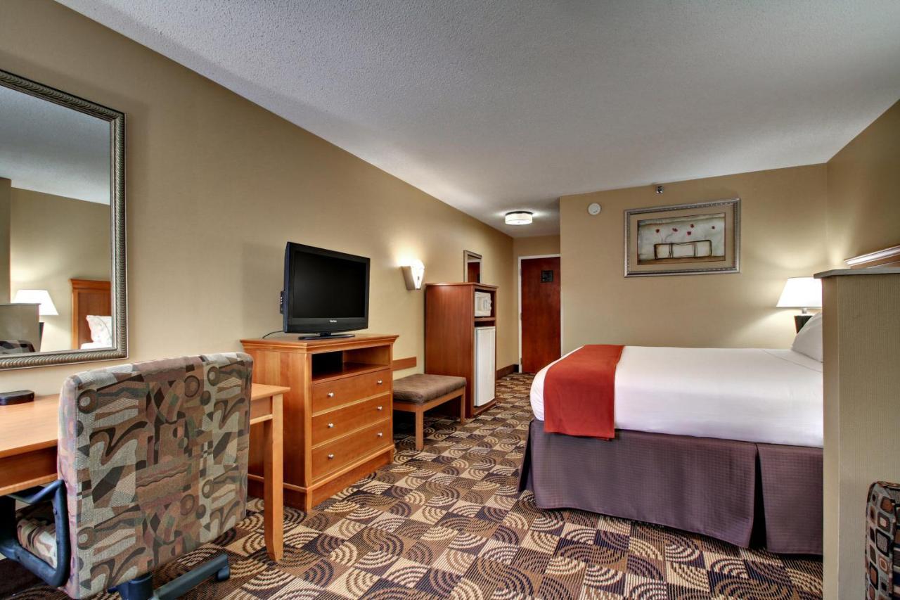 Holiday Inn Express Hurricane Mills Waverly By Ihg Bilik gambar
