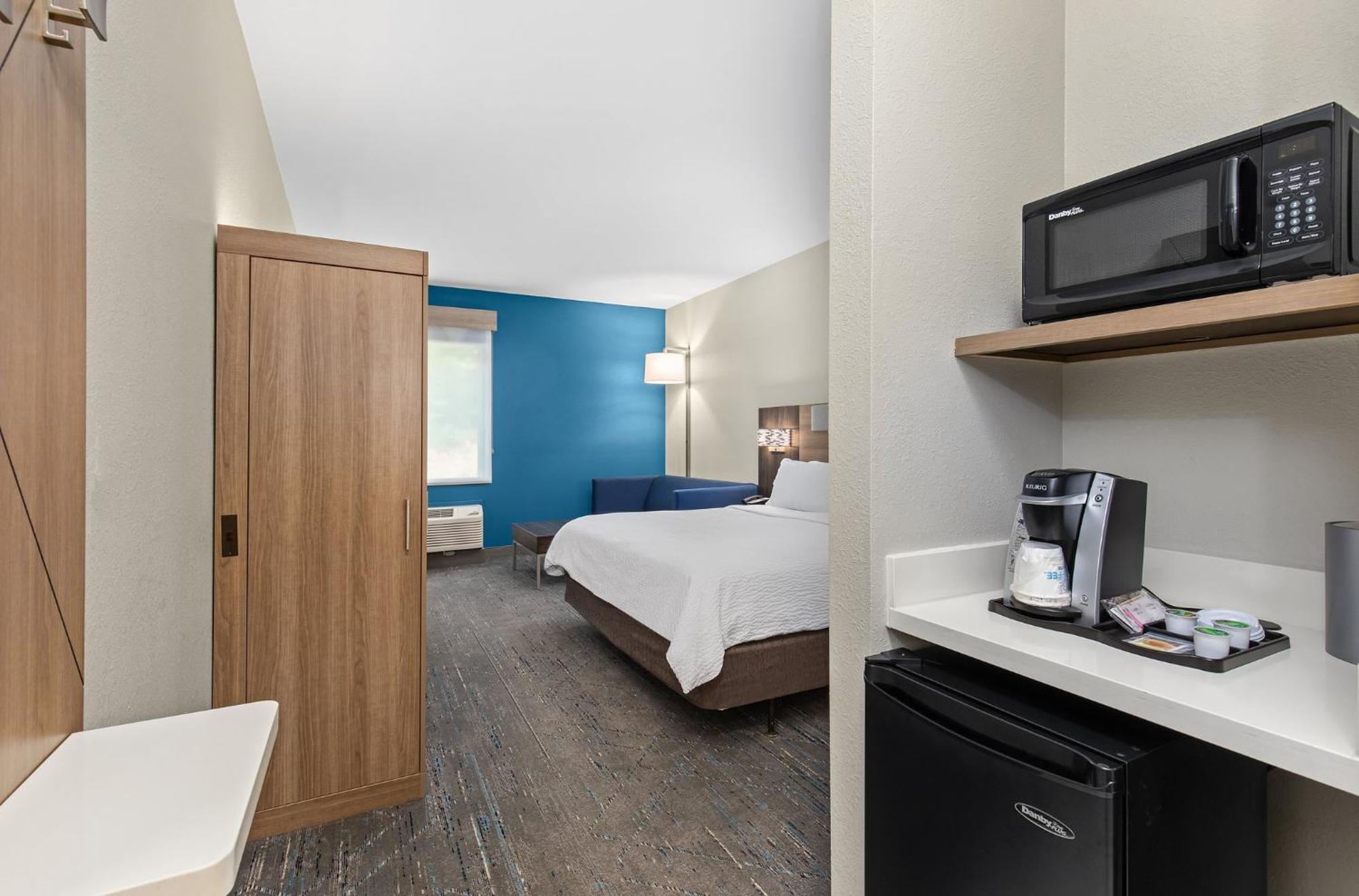 Holiday Inn Express Hurricane Mills Waverly By Ihg Luaran gambar