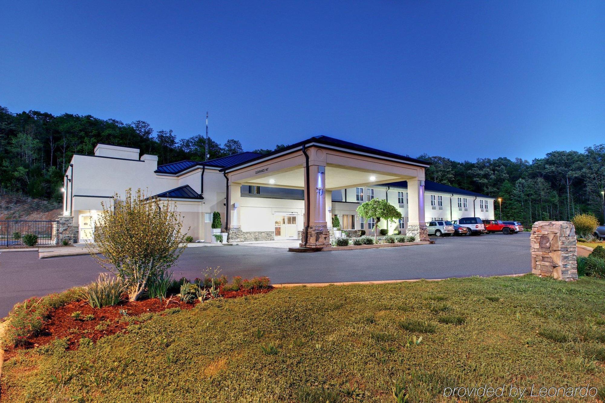 Holiday Inn Express Hurricane Mills Waverly By Ihg Luaran gambar