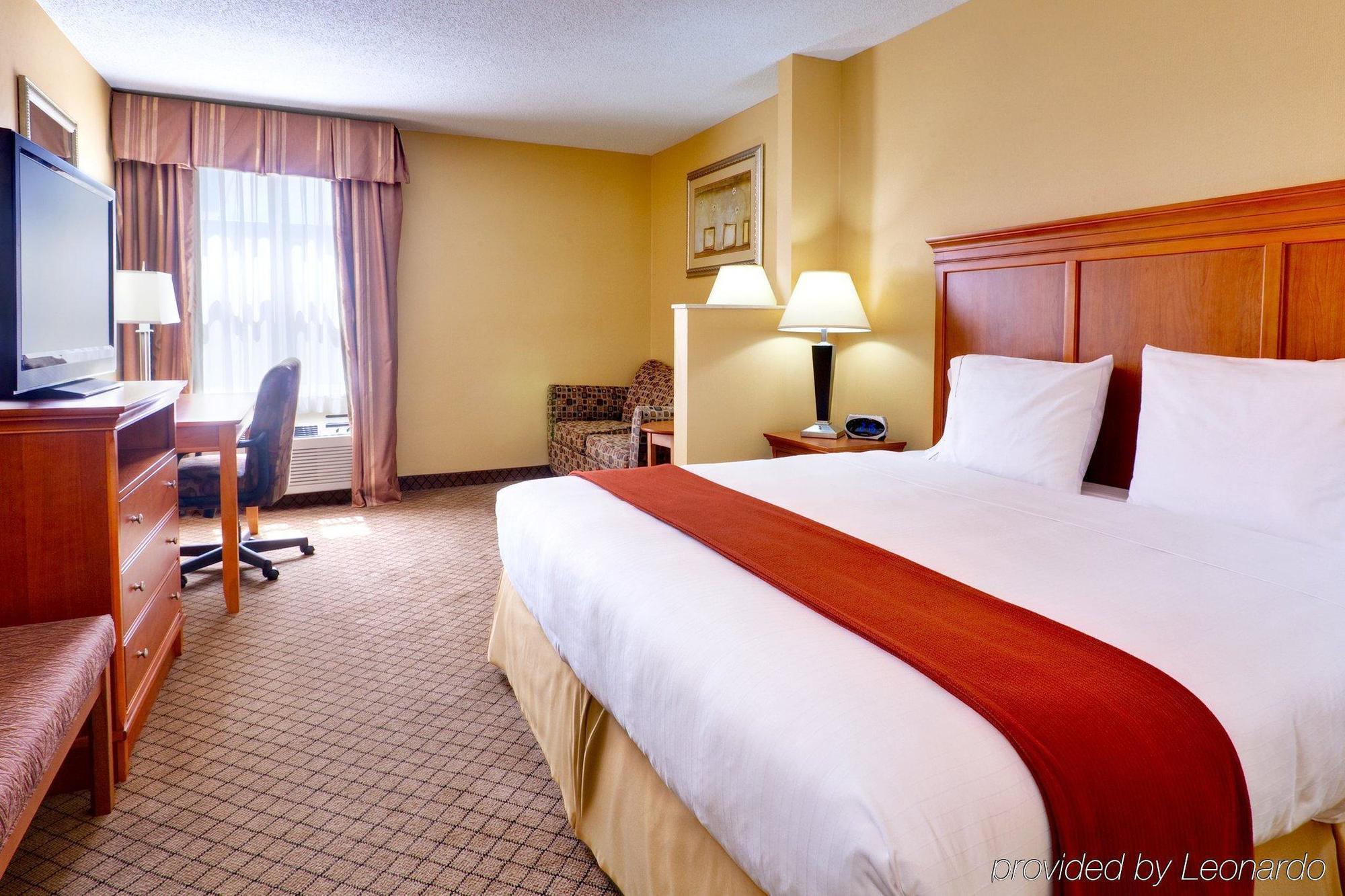 Holiday Inn Express Hurricane Mills Waverly By Ihg Bilik gambar