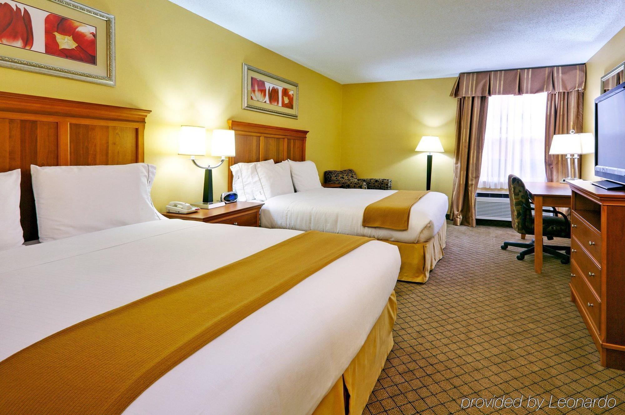 Holiday Inn Express Hurricane Mills Waverly By Ihg Bilik gambar