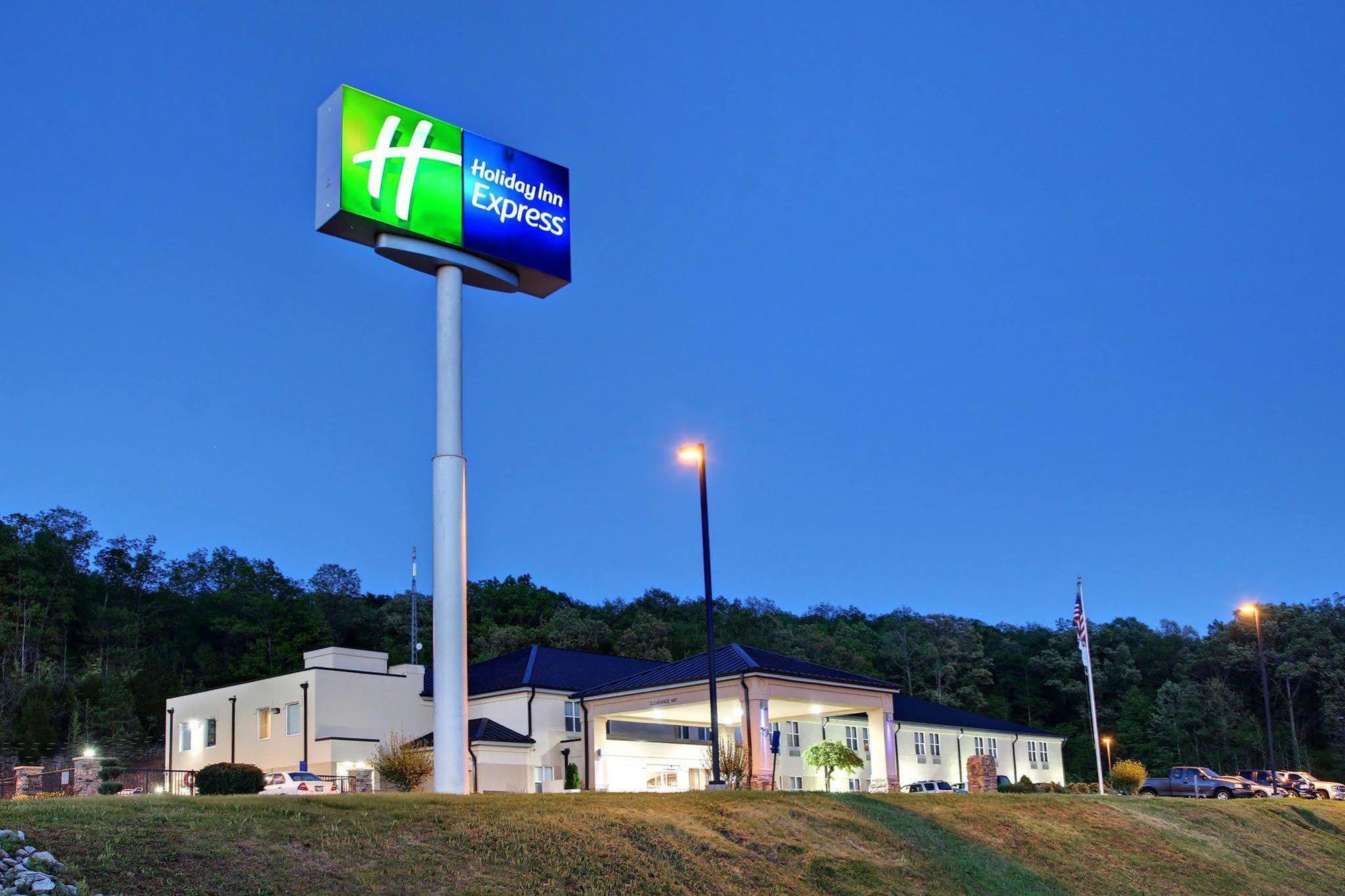 Holiday Inn Express Hurricane Mills Waverly By Ihg Luaran gambar